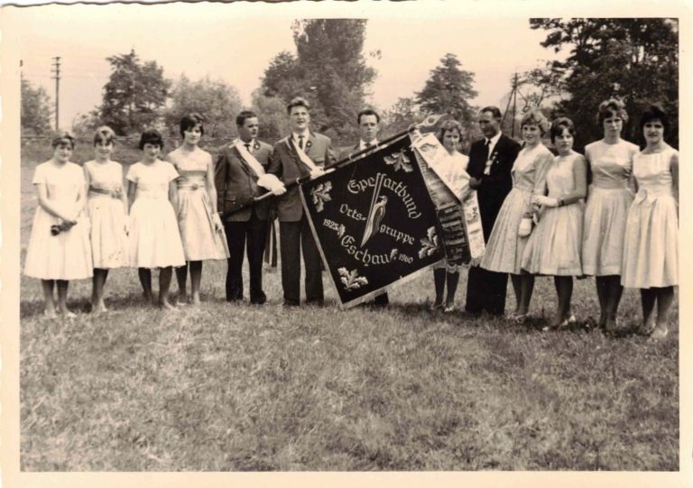 Jubiläumsfeier mit Fahnenweihe 1960
